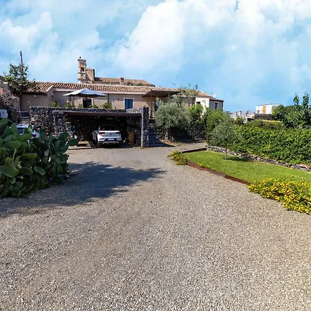 - In Villa Acireale